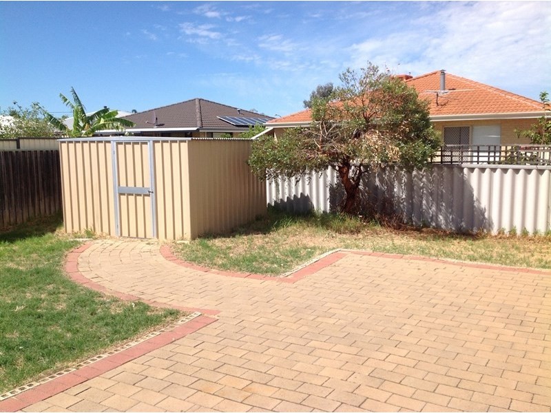 13 Swinden Court, Maddington WA 6109