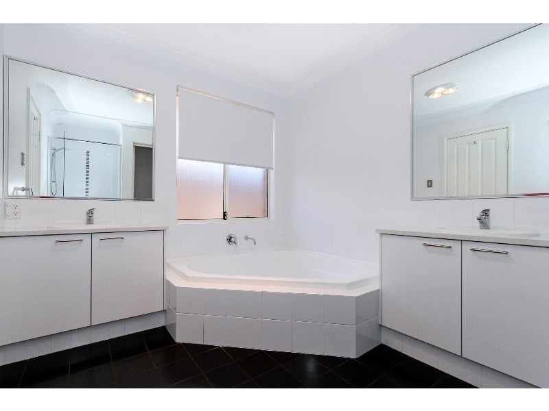 57 Walkingdale Promenade, Southern River WA 6110