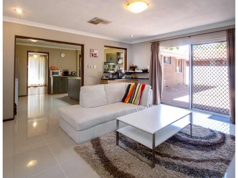 14 Tawny Way, Thornlie WA 6108