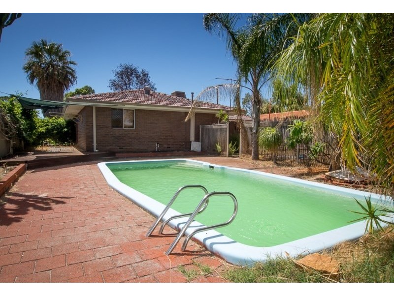 14 Tawny Way, Thornlie WA 6108