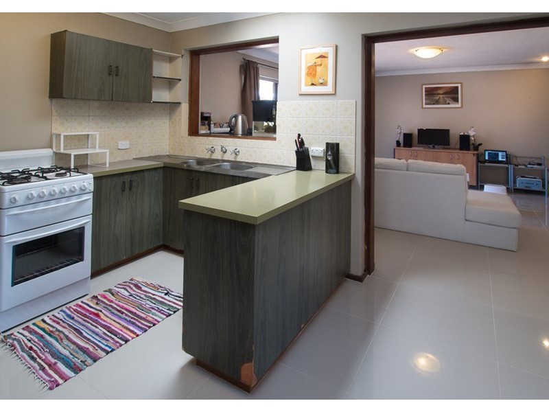 14 Tawny Way, Thornlie WA 6108