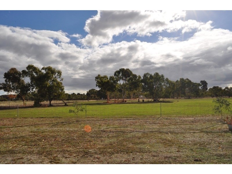 2 Lord Street, Popanyinning WA 6309