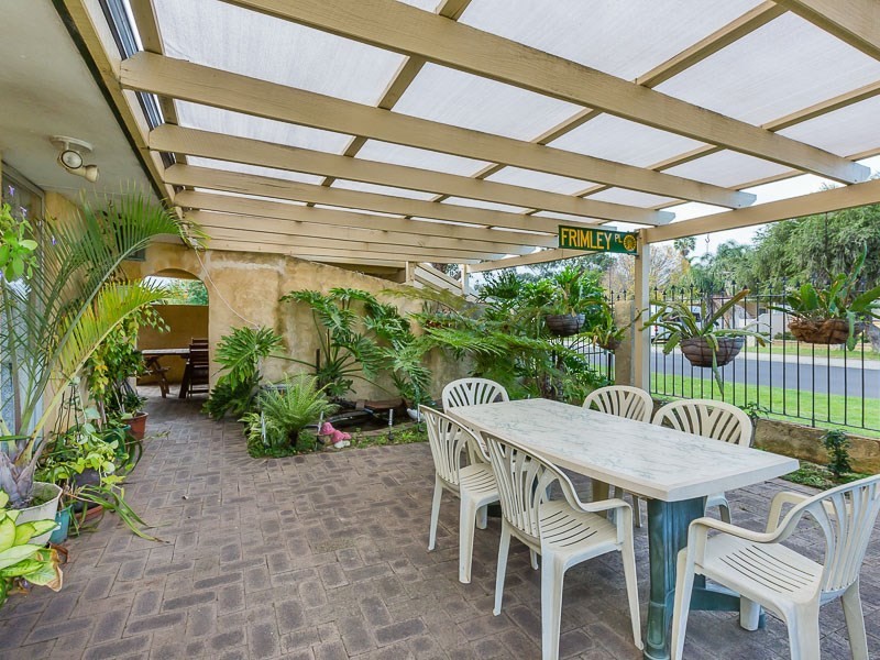 1 Apley Street, Maddington WA 6109