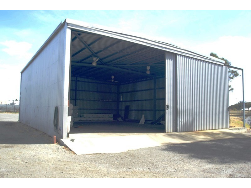 1752 ALBANY Highway, Kenwick WA 6107