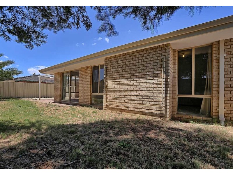 1/8 Kelly Place, Beckenham WA 6107