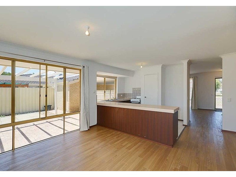 1/8 Kelly Place, Beckenham WA 6107