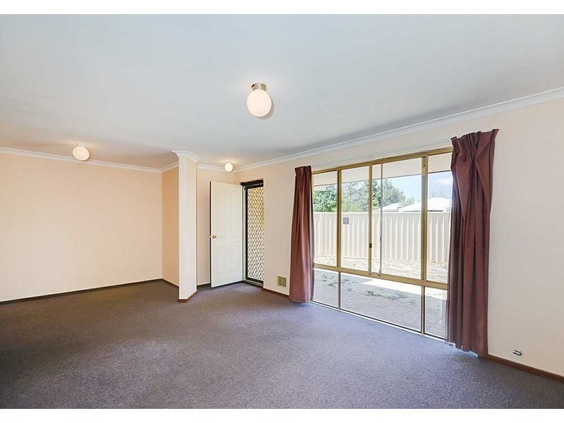 2/8 Kelly Place, Beckenham WA 6107