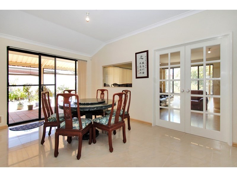 9 Thurloe Way, Canning Vale WA 6155