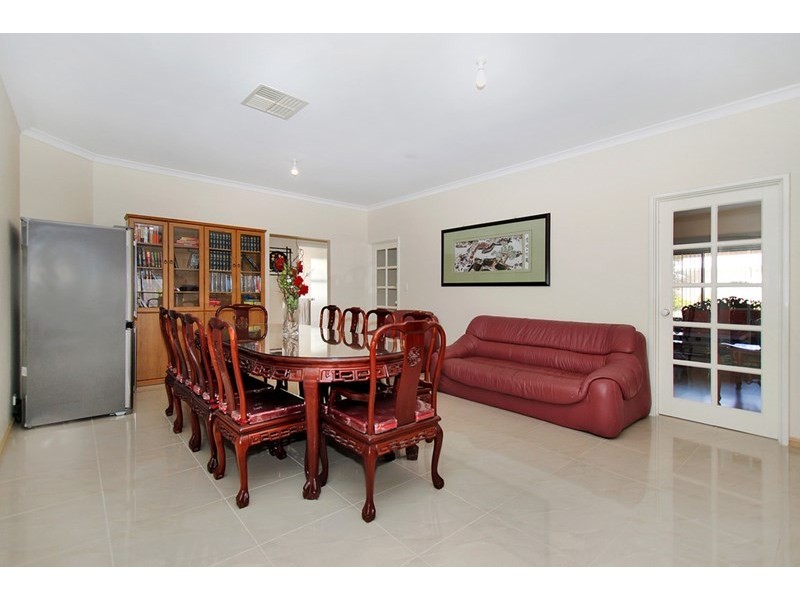 9 Thurloe Way, Canning Vale WA 6155