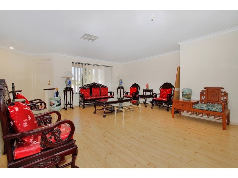 9 Thurloe Way, Canning Vale WA 6155