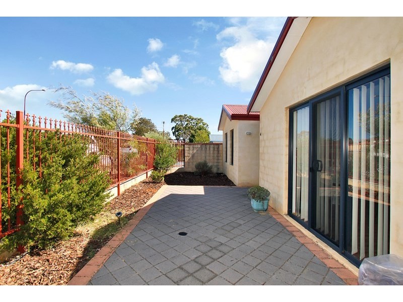 4/2368 Albany Highway, Gosnells WA 6110