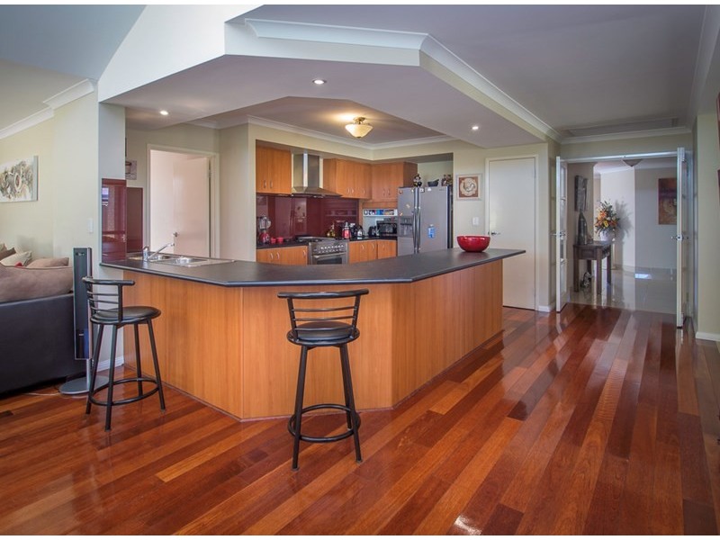 5 Donegal Court, Seville Grove WA 6112