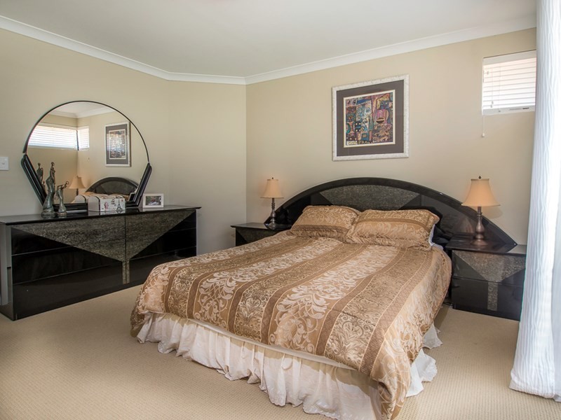 5 Donegal Court, Seville Grove WA 6112