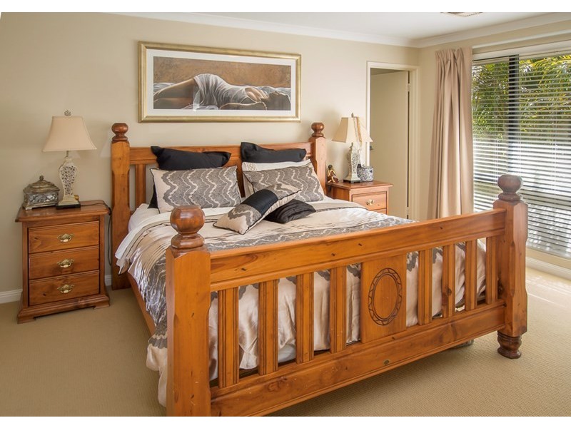 5 Donegal Court, Seville Grove WA 6112