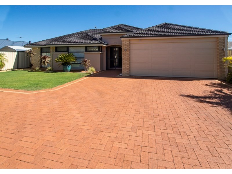5 Donegal Court, Seville Grove WA 6112