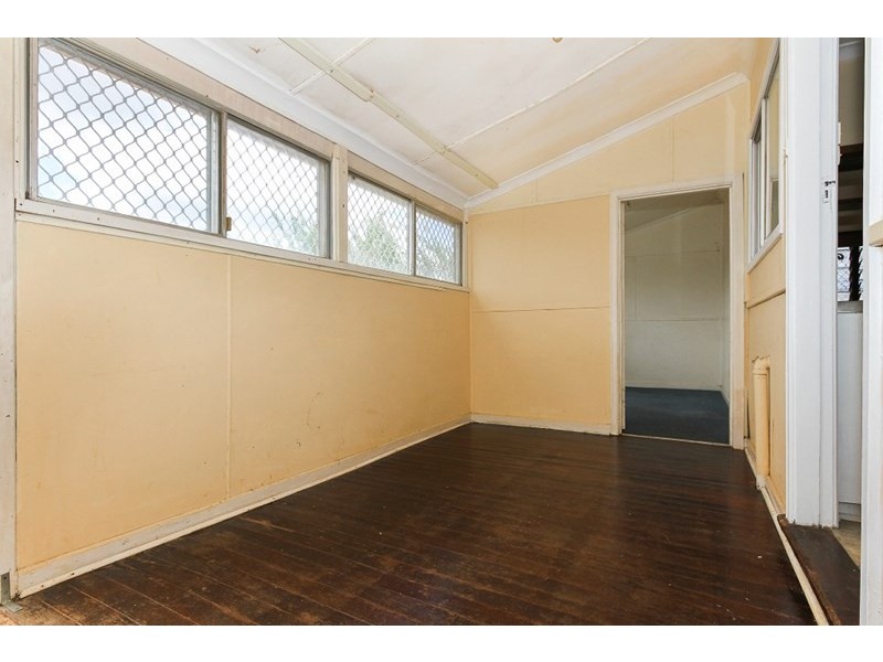 60 Alcock Street, Maddington WA 6109