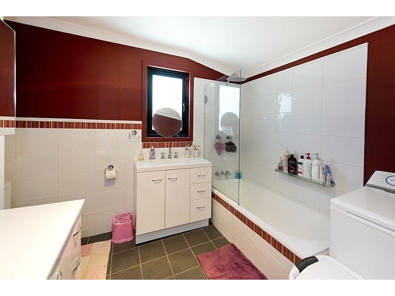 64 The Crescent, Maddington WA 6109