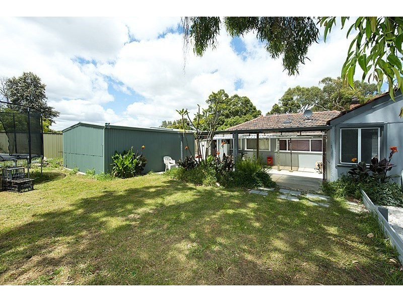64 The Crescent, Maddington WA 6109