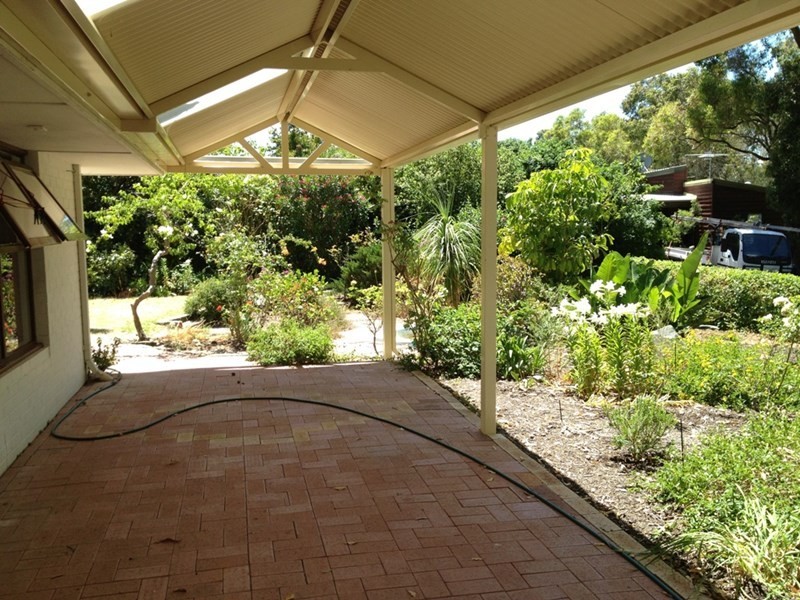 18 Mills Road West, Martin WA 6110