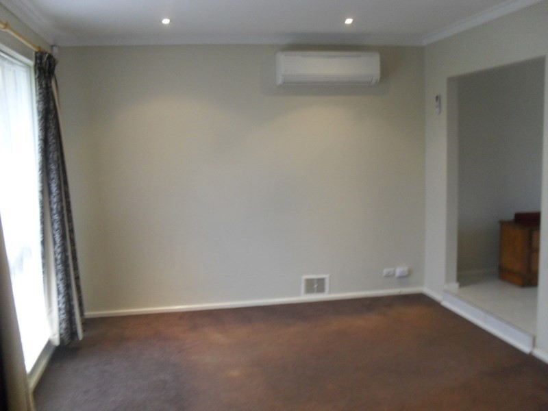 7 Bardfield Way, Gosnells WA 6110