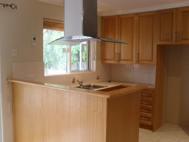 7 Bardfield Way, Gosnells WA 6110