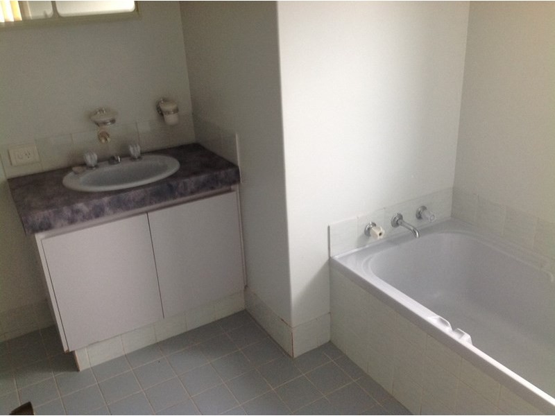 7 Mulline Court, Maddington WA 6109