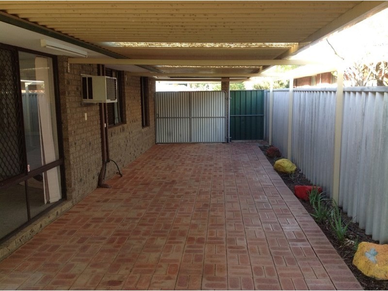 7 Mulline Court, Maddington WA 6109