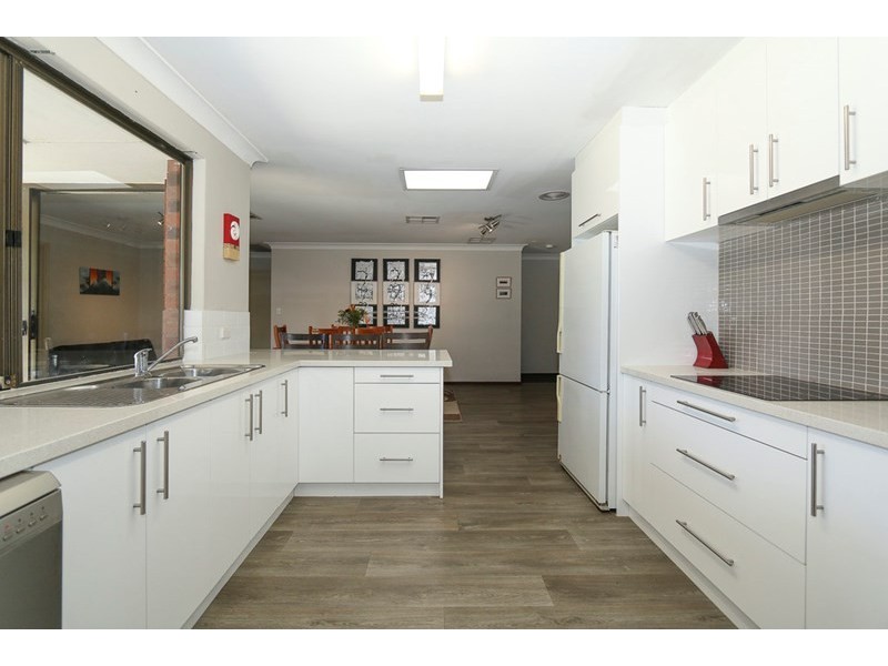 29 Oakover Way, Gosnells WA 6110