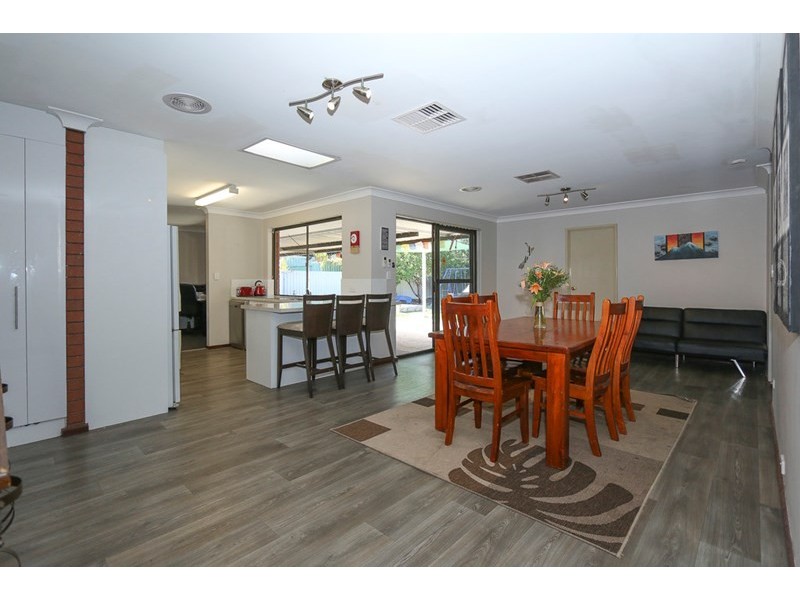 29 Oakover Way, Gosnells WA 6110