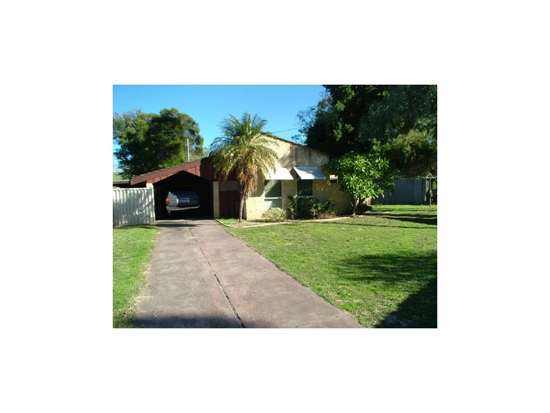 8 Thursley Way, Gosnells WA 6110