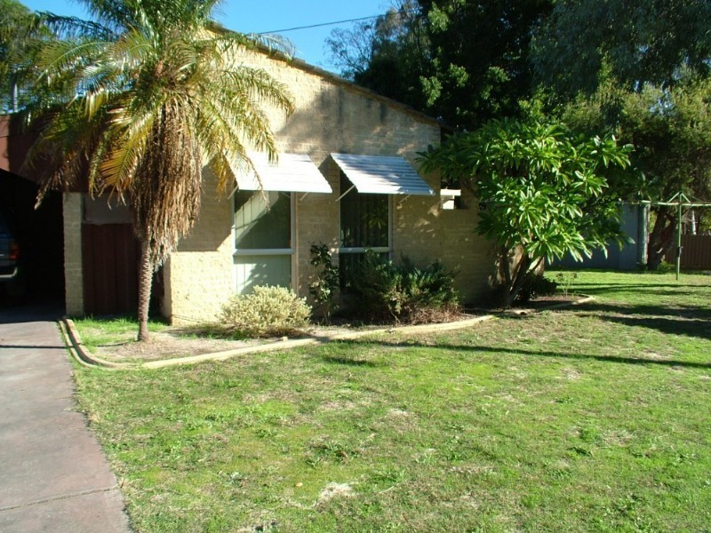 8 Thursley Way, Gosnells WA 6110