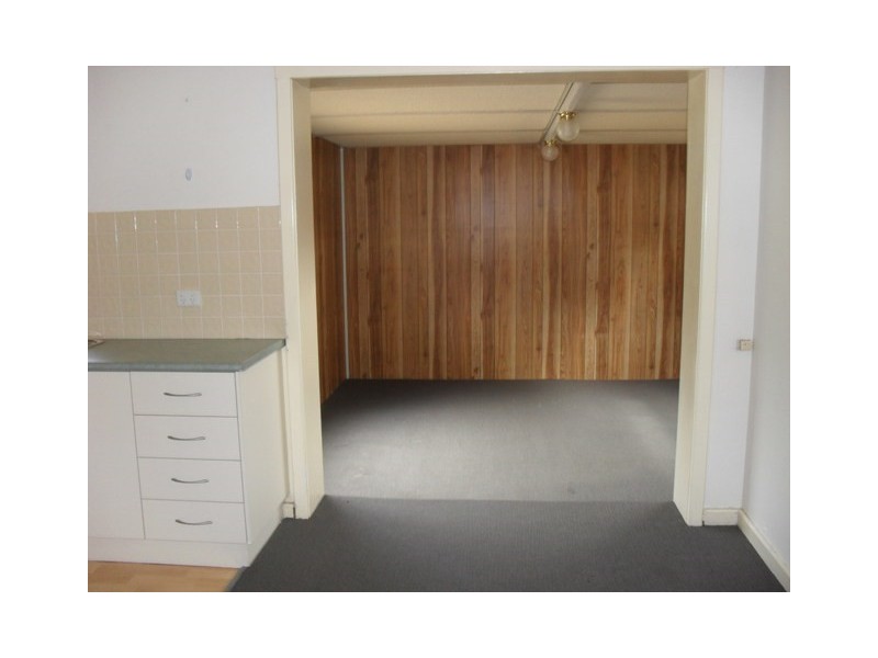 32 Edinbridge Road, Kenwick WA 6107