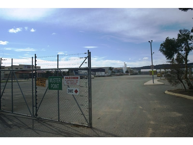 56 EVA Street, Maddington WA 6109