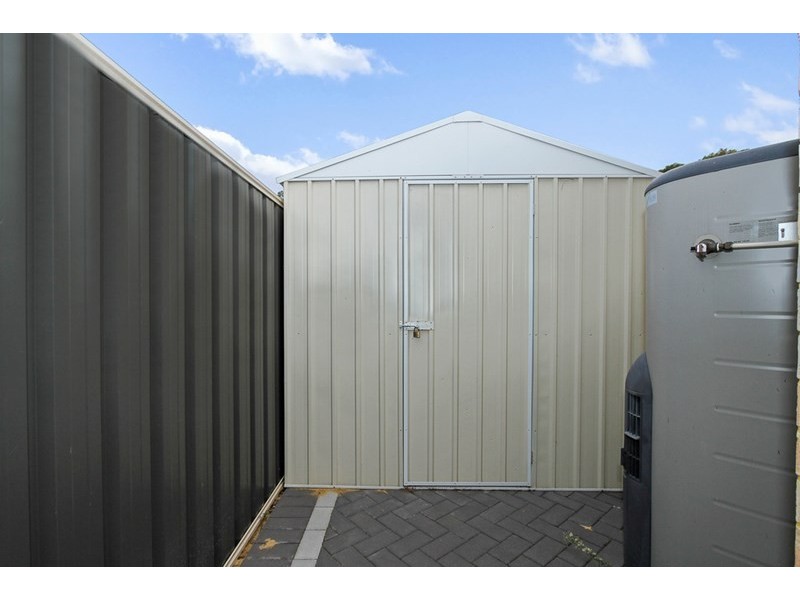 89 Kawana Avenue, Maddington WA 6109