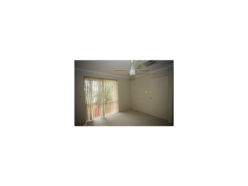 30 Chamberlain Way, Armadale WA 6112