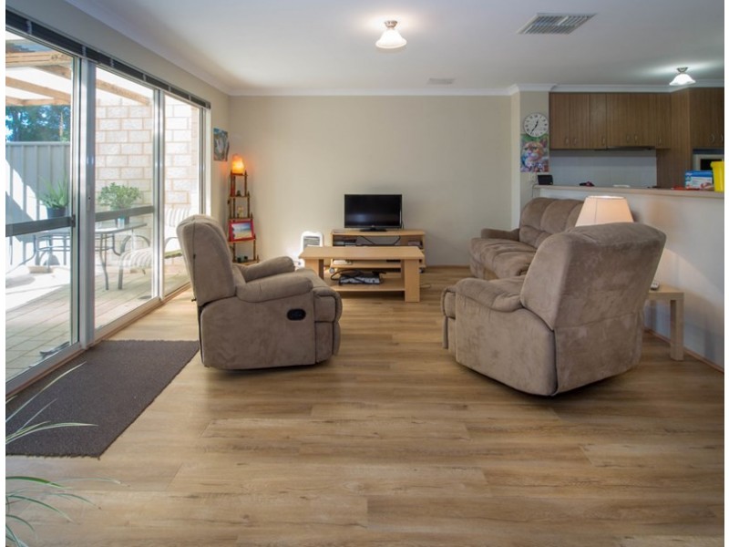 67/191 Railway Avenue, Kelmscott WA 6111