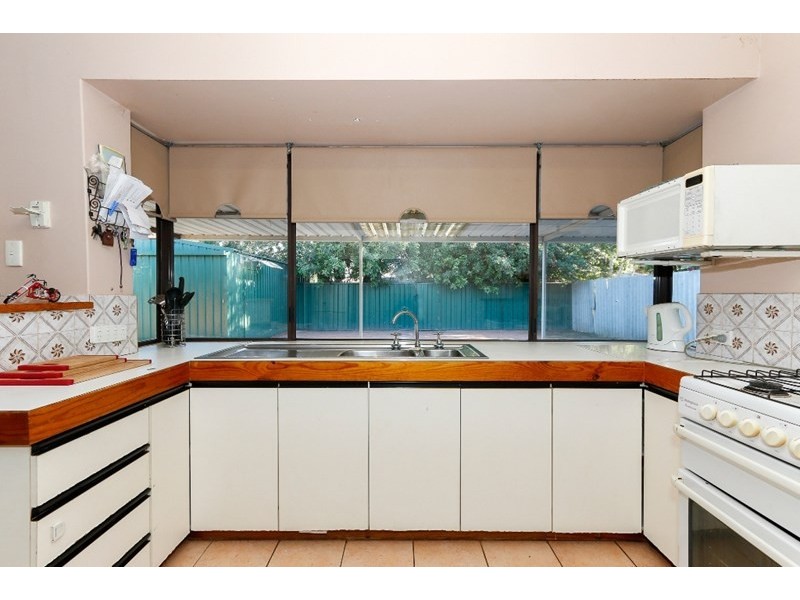 27 James Street, Gosnells WA 6110