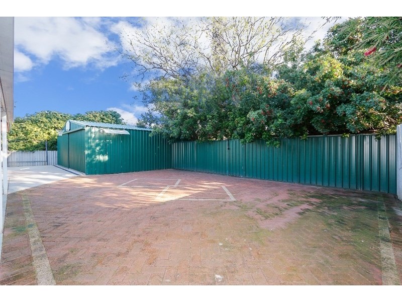 27 James Street, Gosnells WA 6110