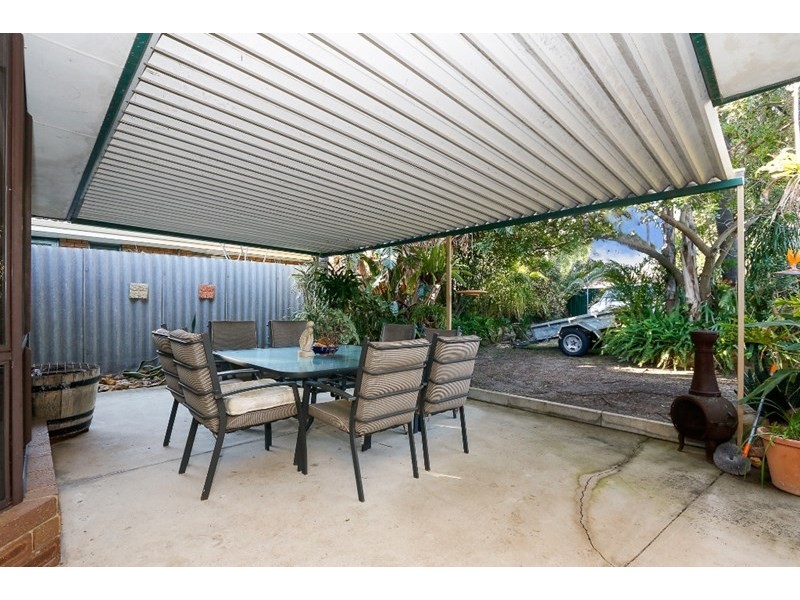 27 James Street, Gosnells WA 6110