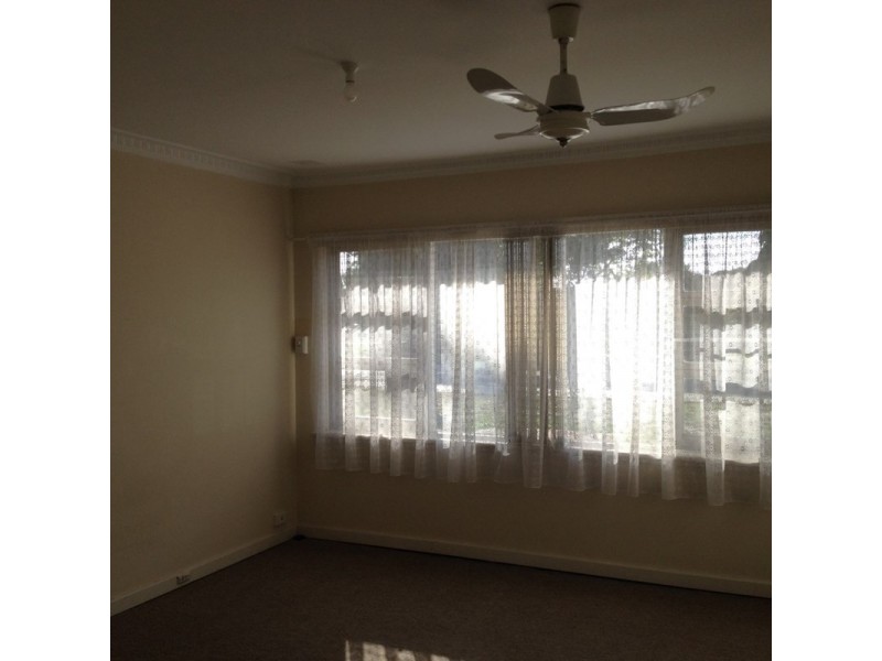 48 Spring Road, Thornlie WA 6108