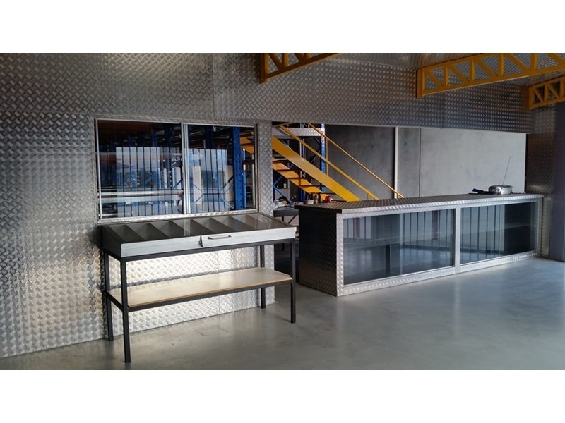 2/111 KELVIN Road, Maddington WA 6109