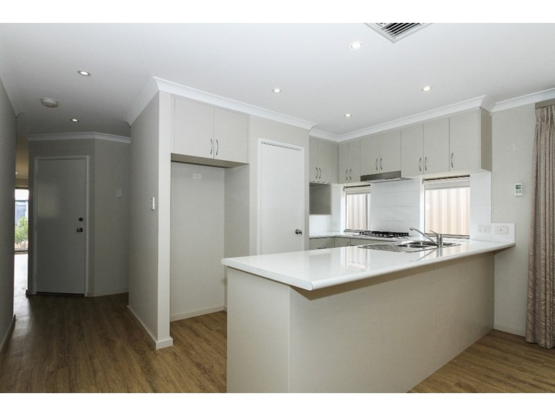 10 Lendich Pass, Maddington WA 6109