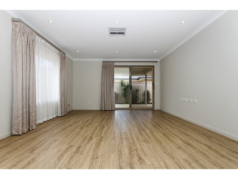 10 Lendich Pass, Maddington WA 6109