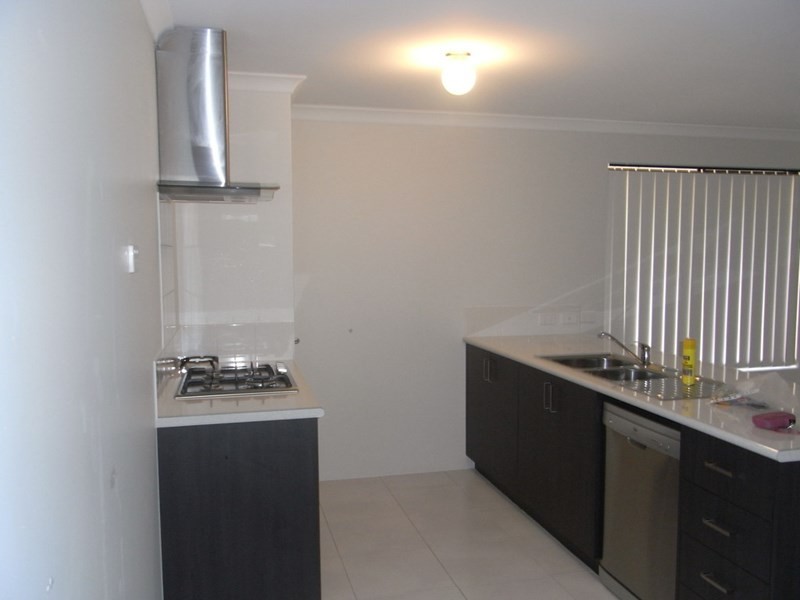 5/102 Westfield Road, Kelmscott WA 6111