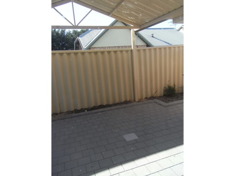 5/102 Westfield Road, Kelmscott WA 6111