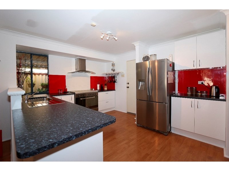 6 Hynes Court, Huntingdale WA 6110