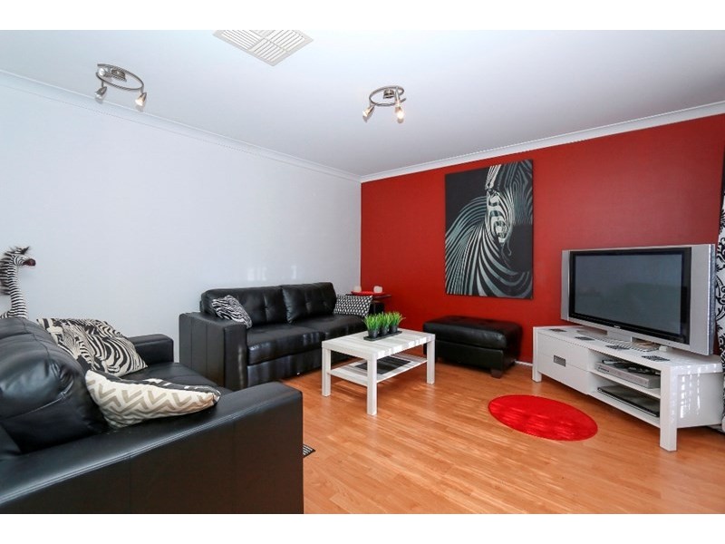 6 Hynes Court, Huntingdale WA 6110