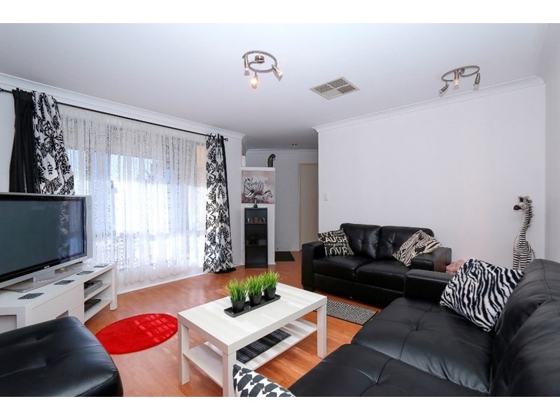 6 Hynes Court, Huntingdale WA 6110