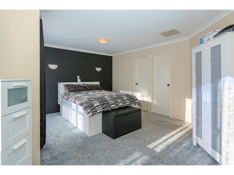 6 Hynes Court, Huntingdale WA 6110