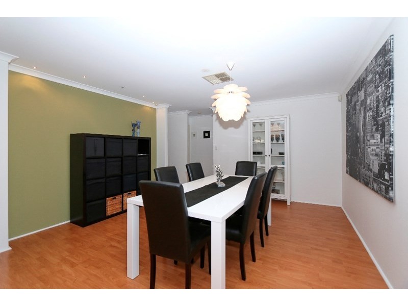 6 Hynes Court, Huntingdale WA 6110